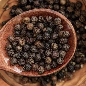 How Much Black Pepper Can A Labrador dog Eat In A Day 