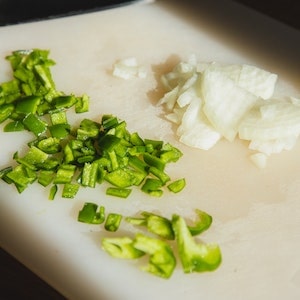 How Much Green Onion Is Toxic To A Labrador Dog 