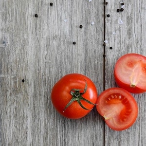 When Are Tomatoes Bad For Labrador dogs 