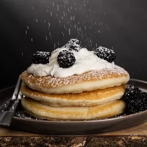 Can Labrador dogs Eat Pancakes With Maple Syrup 