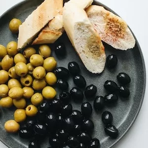 Are Olives Good Or Bad For Labrador dogs 