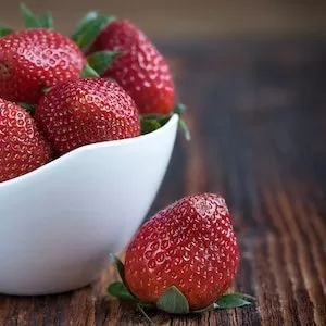 How Many Strawberries Can A Labrador dog Eat