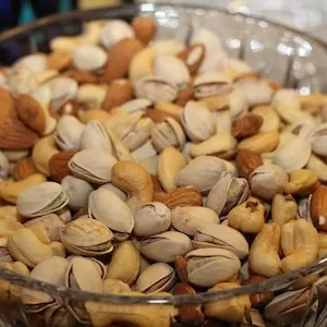 How To Feed Your Labrador dog Pistachio Nuts Safely 